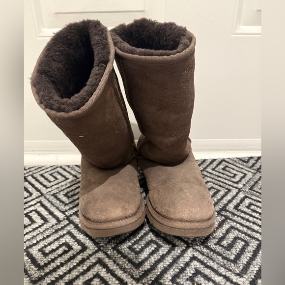 UGG Shoes - UGG Classic Tall Boot Brown Size 7 Women’s